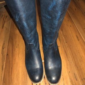 Frye Melissa Button Back Zip